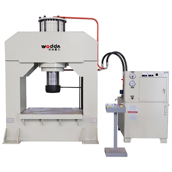 315噸龍門液壓機